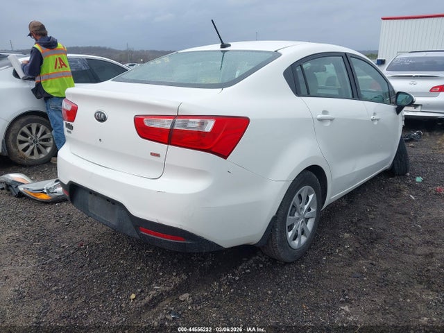 KIA RIO LX - 4