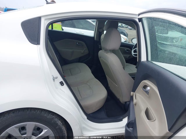 KIA RIO LX - 8