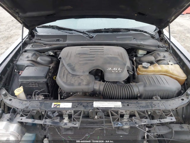 DODGE CHALLENGER SXT - 10