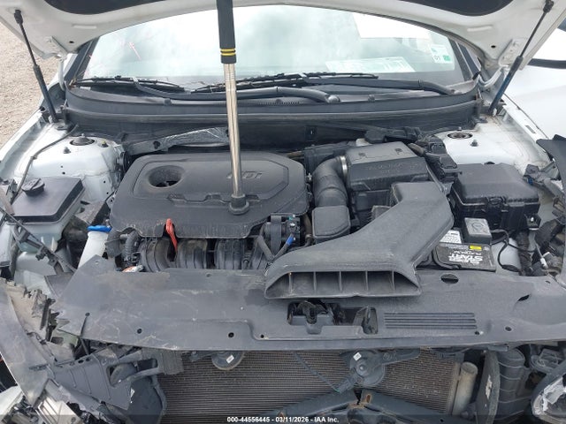 HYUNDAI SONATA SE - 10