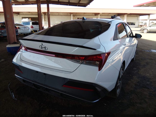 HYUNDAI ELANTRA SEL SPORT - 4