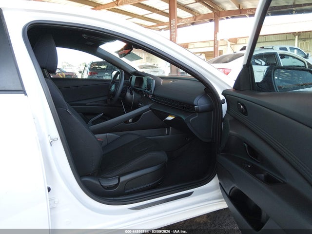 HYUNDAI ELANTRA SEL SPORT - 5