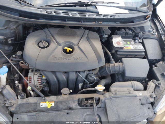 HYUNDAI ELANTRA LIMITED - 10