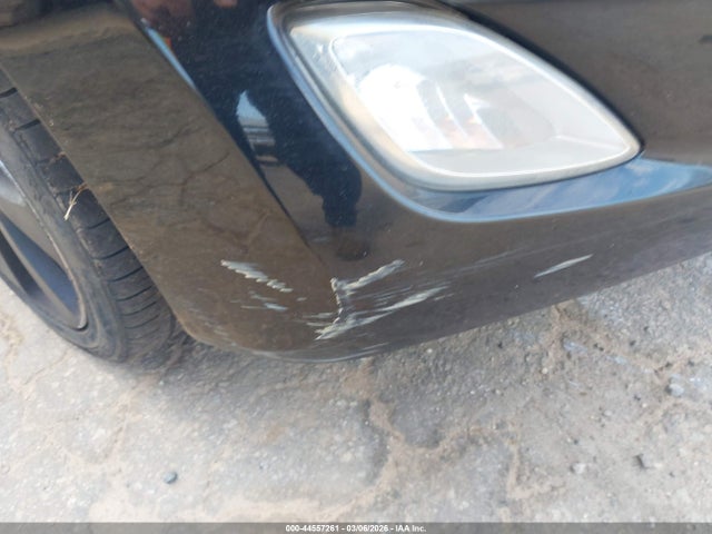 HYUNDAI ELANTRA LIMITED - 6