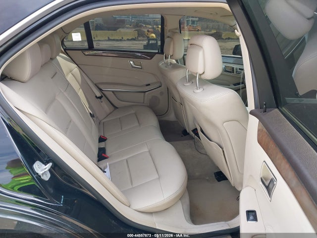 MERCEDES-BENZ E-CLASS - 8