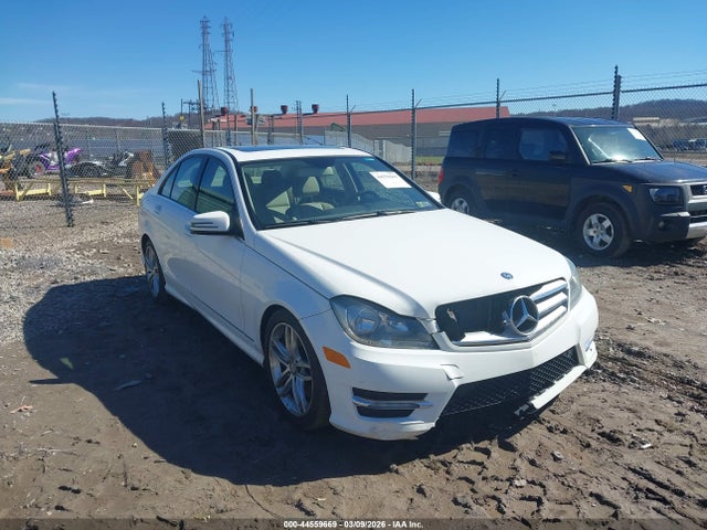 2013 MERCEDES-BENZ C SPORT 4MATIC