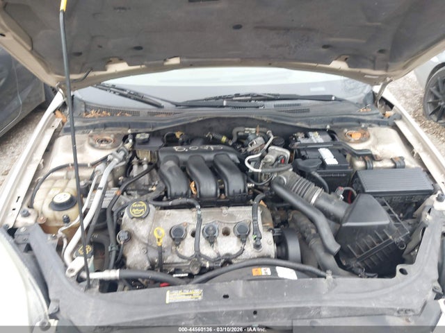 FORD FUSION SE - 10