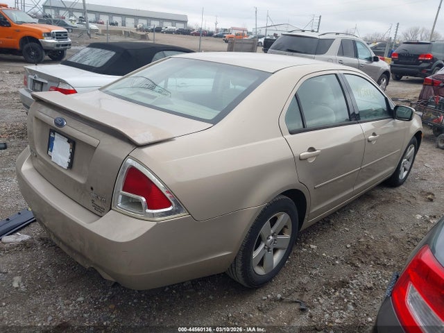 FORD FUSION SE - 4