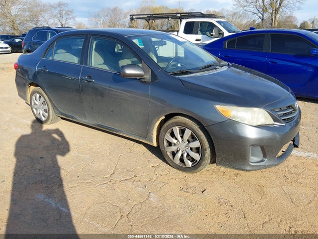 2013 TOYOTA COROLLA LE