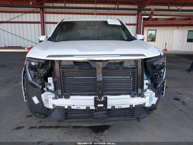 2025 GMC ACADIA AWD DENALI 18