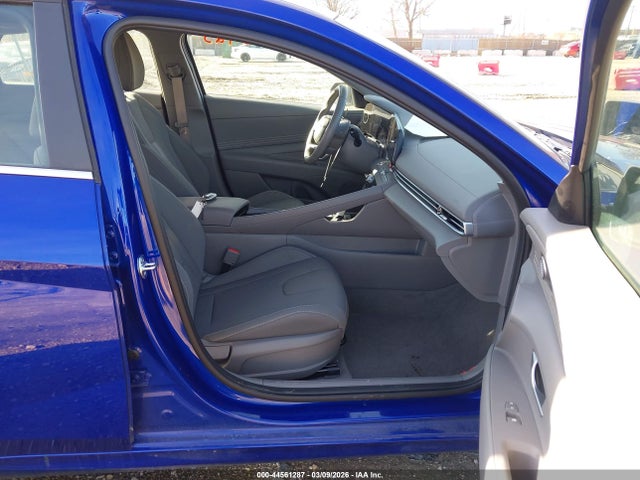 HYUNDAI ELANTRA SEL CONVENIENCE - 5