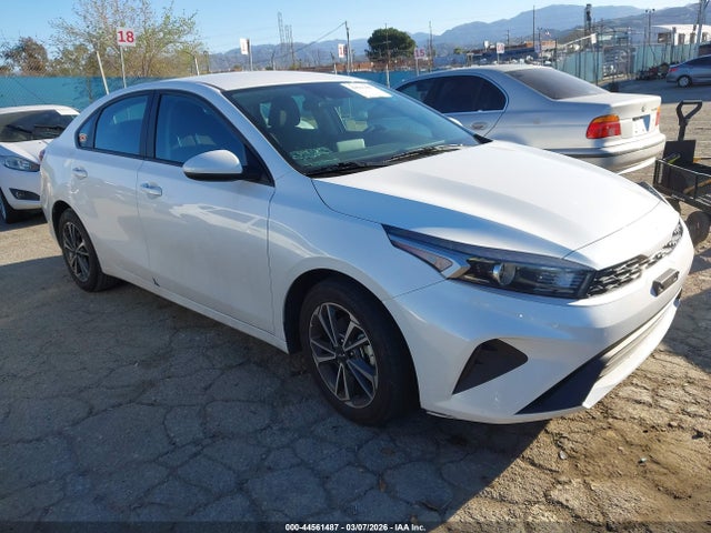 KIA FORTE LXS - 1