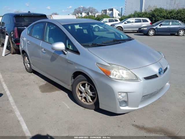 TOYOTA PRIUS - 1