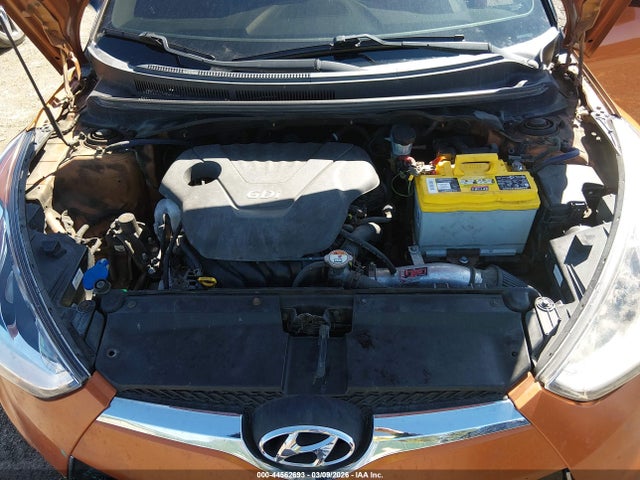 HYUNDAI VELOSTER BASE W/BLACK - 10