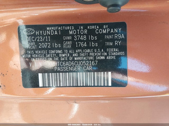 HYUNDAI VELOSTER BASE W/BLACK - 9