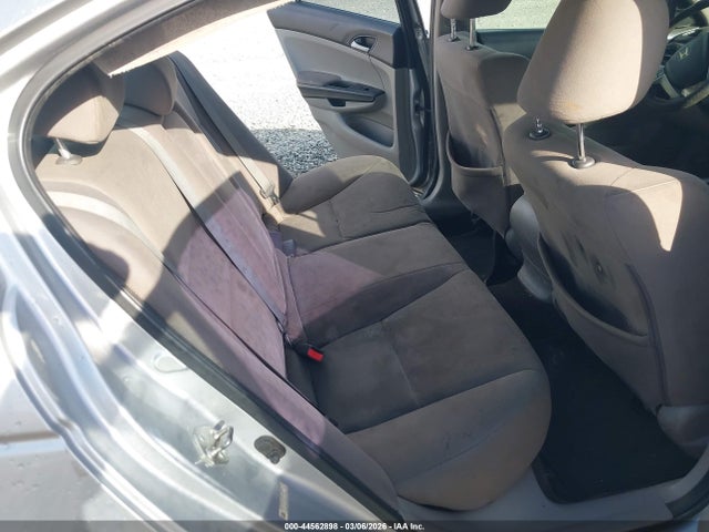 HONDA ACCORD 2.4 LX - 8