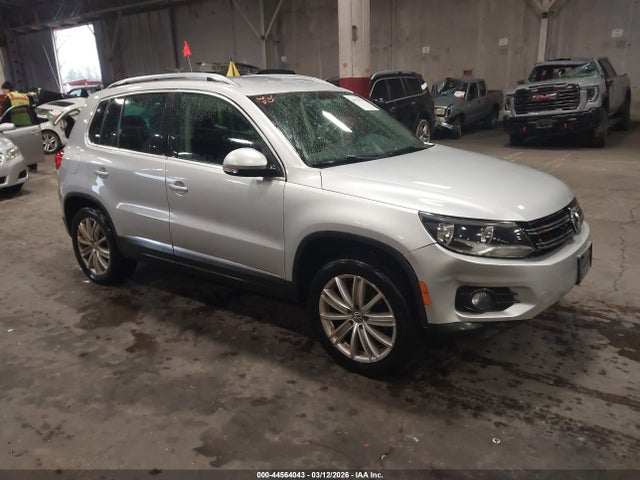 2013 VOLKSWAGEN TIGUAN SE