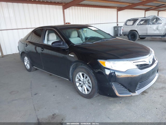 2014 TOYOTA CAMRY LE