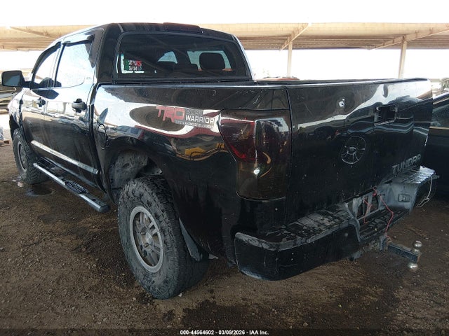 TOYOTA TUNDRA - 3