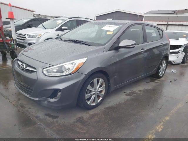 HYUNDAI ACCENT SE - 2
