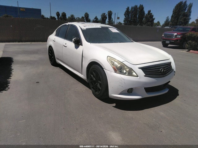2011 INFINITI G37 JOURNEY