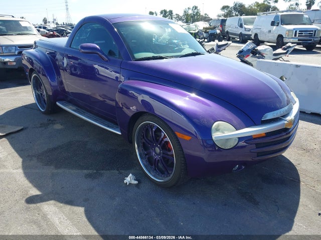 CHEVROLET SSR - 1