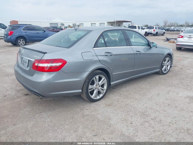 MERCEDES-BENZ E-CLASS - 4