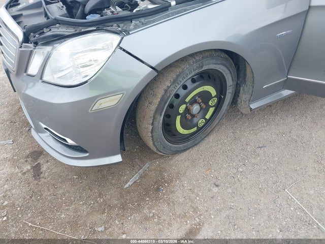 MERCEDES-BENZ E-CLASS - 6