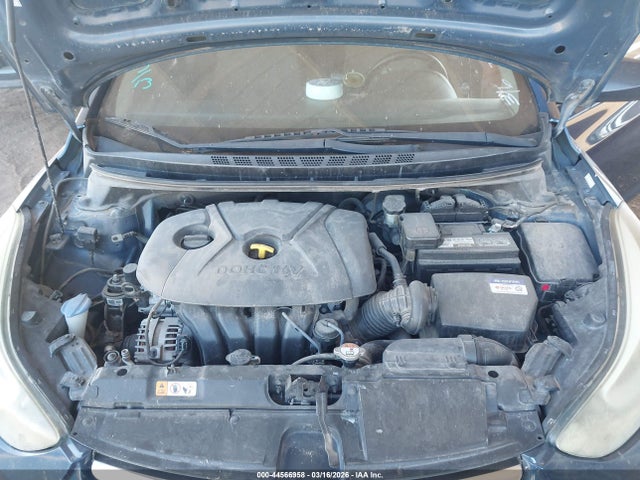 HYUNDAI ELANTRA VALUE EDITION - 10