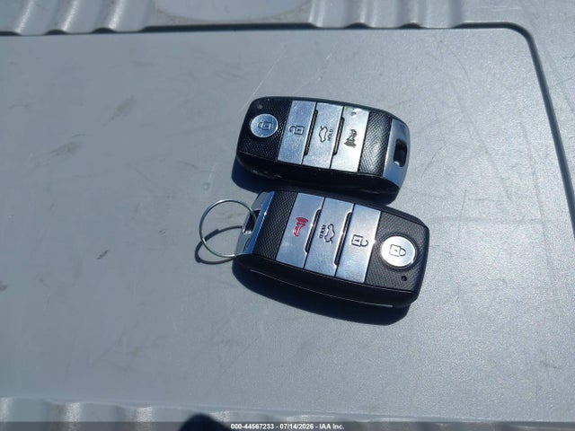 صورة مصغرة 11 لـ 2015 KIA OPTIMA HYBRID