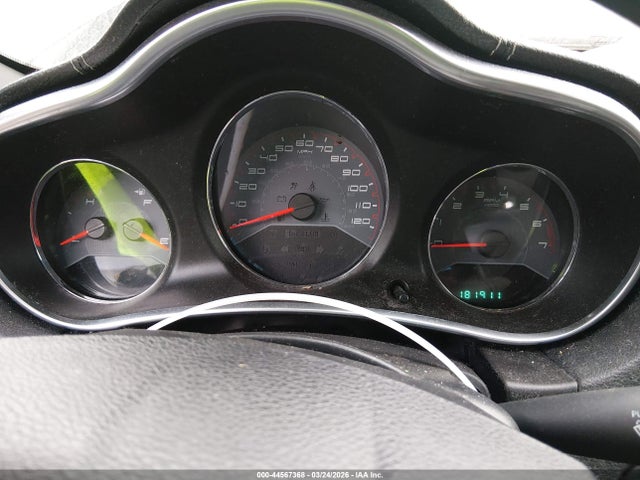 DODGE AVENGER SE - 7