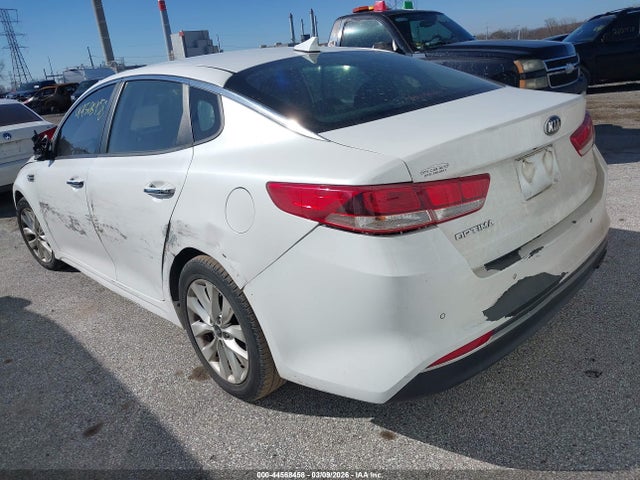 KIA OPTIMA LX - 3