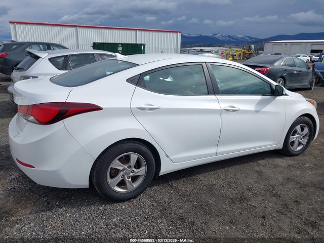 HYUNDAI ELANTRA SE - 4