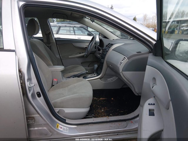 2010 Toyota COROLLA LE 照片 5