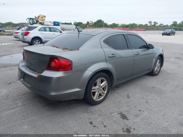 DODGE AVENGER SXT - 4