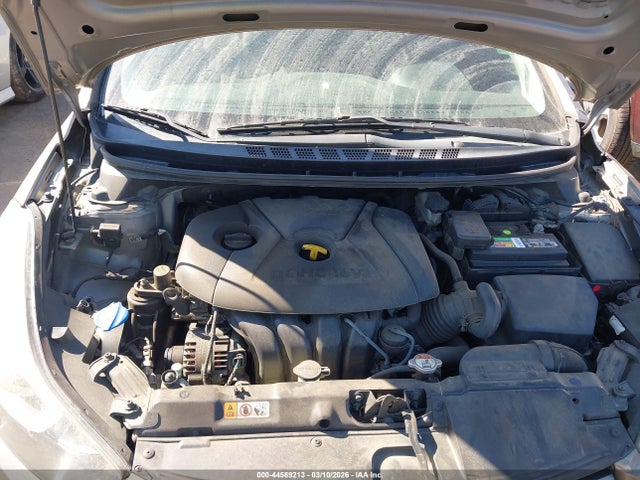 HYUNDAI ELANTRA SE - 10