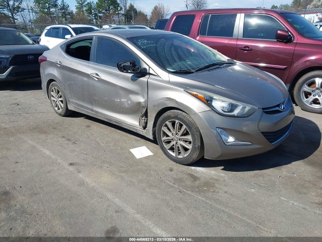 HYUNDAI ELANTRA SE - 1
