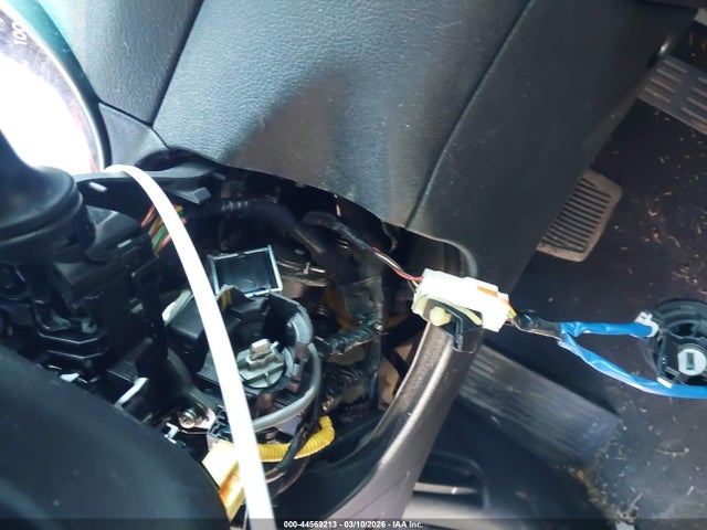 HYUNDAI ELANTRA SE - 6