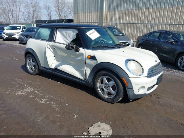 2009 MINI COOPER 