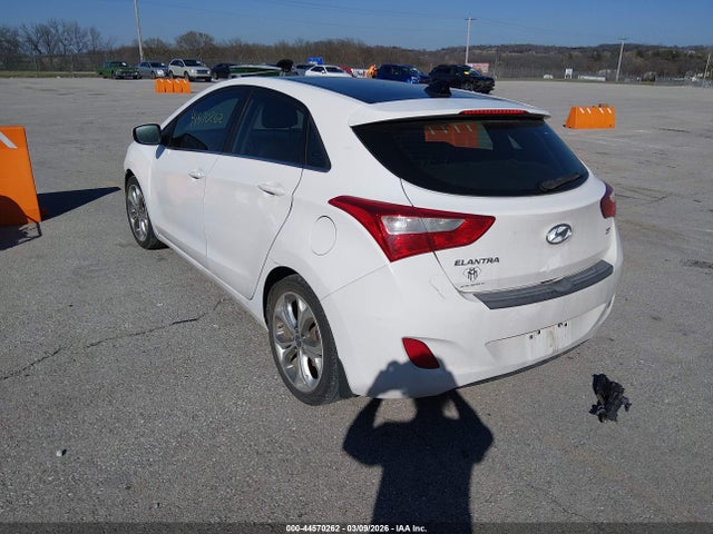 HYUNDAI ELANTRA GT - 3