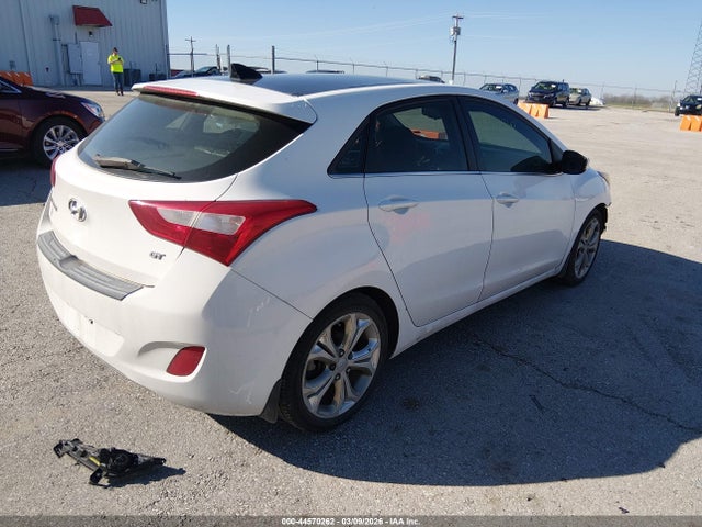 HYUNDAI ELANTRA GT - 4