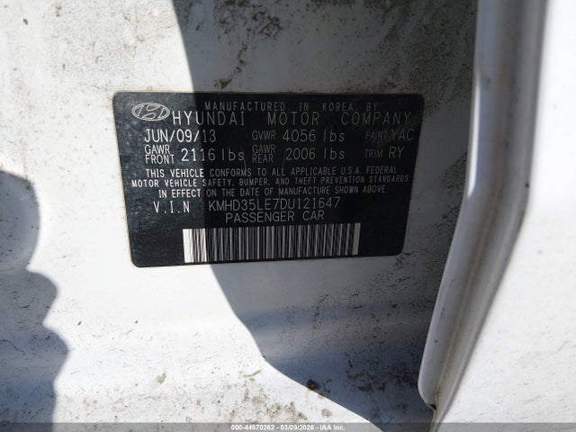 HYUNDAI ELANTRA GT - 9