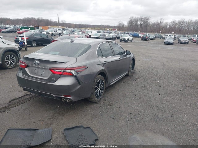TOYOTA CAMRY - 4