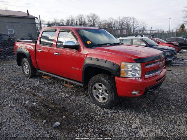 CHEVROLET SILVERADO 1500 LTZ - 1