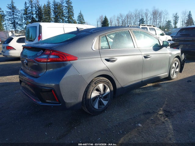 HYUNDAI IONIQ HYBRID SEL - 4