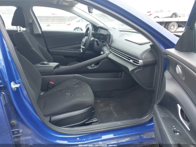 HYUNDAI ELANTRA SEL CONVENIENCE - 5