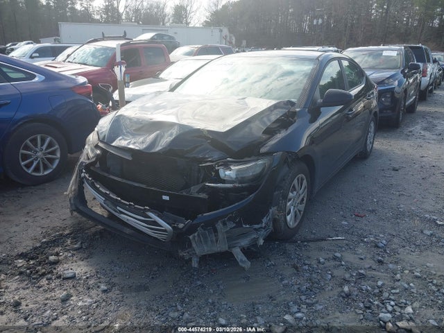 HYUNDAI ELANTRA SE - 2