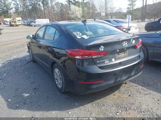 HYUNDAI ELANTRA SE - 3