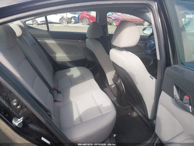 HYUNDAI ELANTRA SE - 8