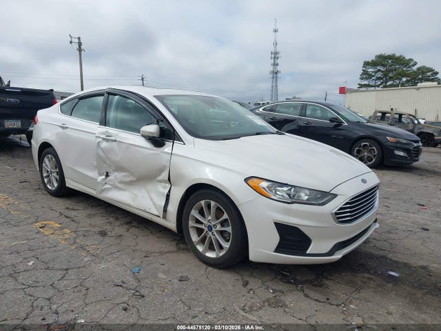 FORD FUSION SE - 1